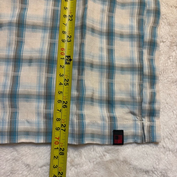 NEW Woolrich Shirt Men’s Small White Blue Grey Ocean Plaid Button Down Shirt - Picture 10 of 10